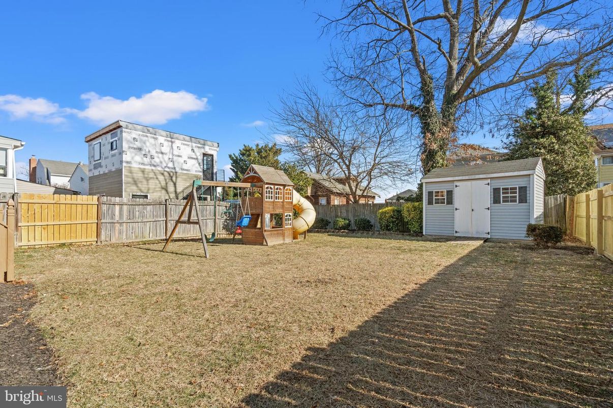 Backyard, Exterior, Playground