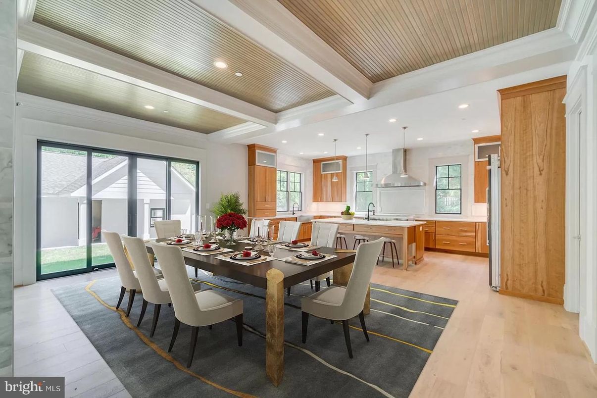 Dining room, Interior, Kitchen, Pendant Lights, Recessed Lighting, Wood Texture Flooring