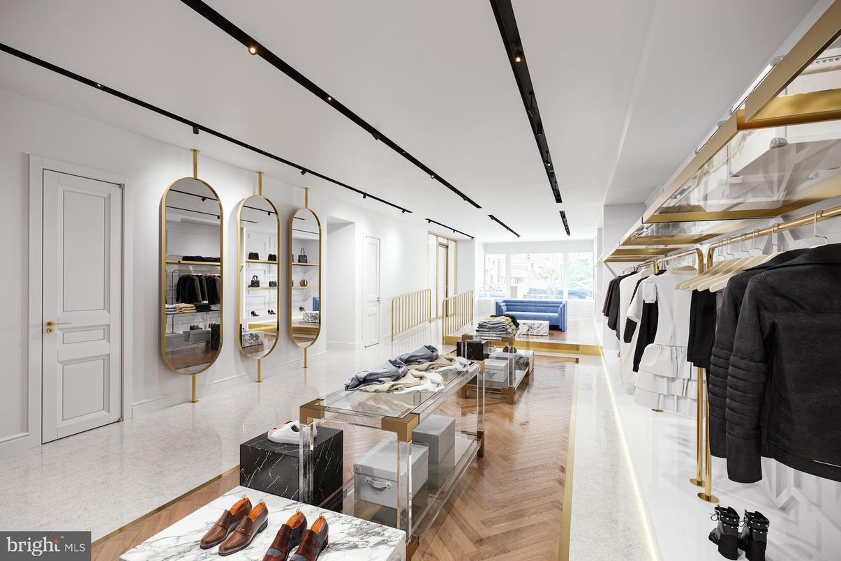 Interior, Living room, Walk-in Closets, Wood Texture Flooring