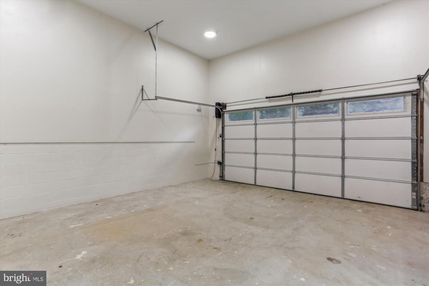 Garage, Interior, Recessed Lighting
