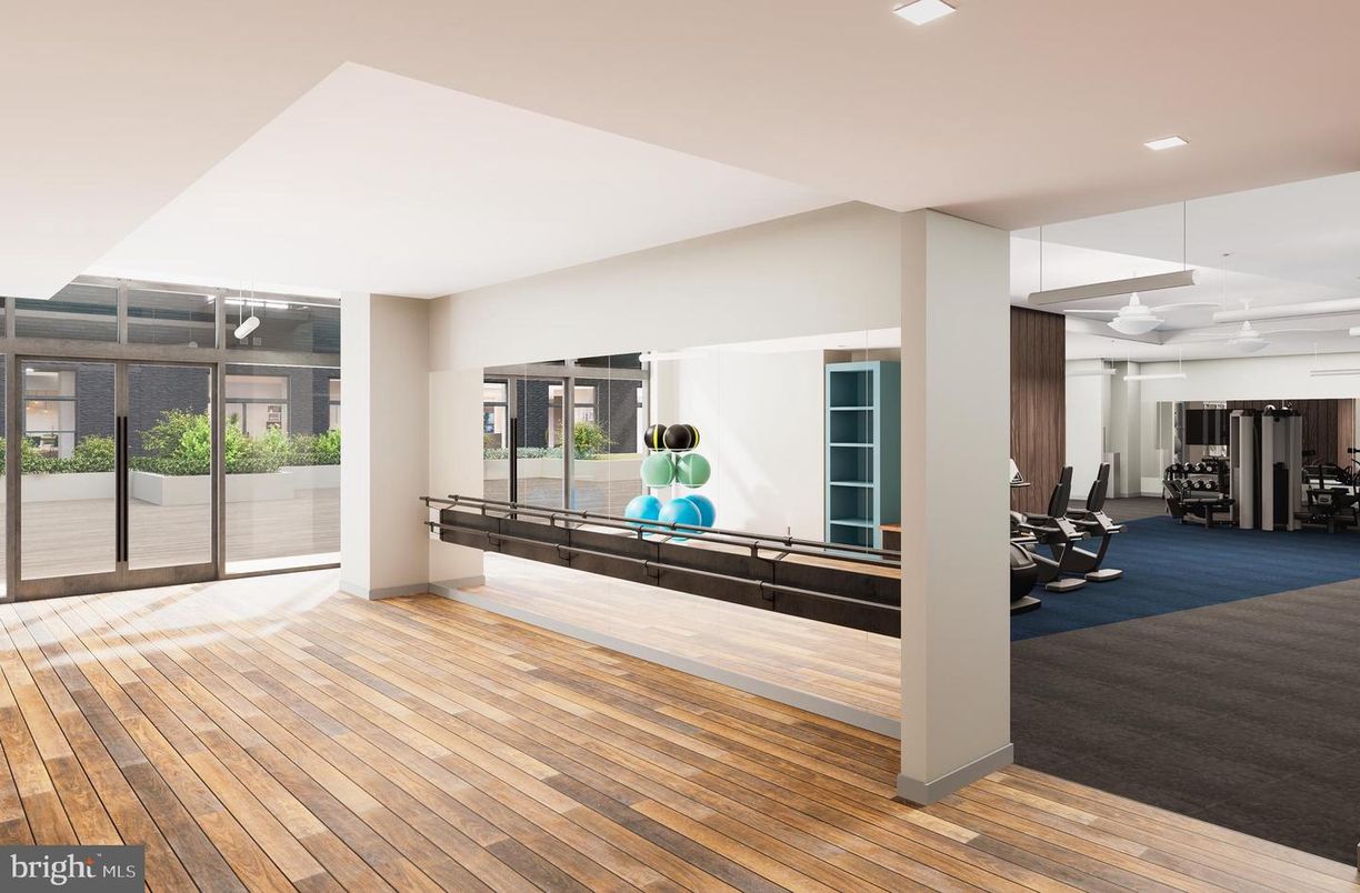 Fitness Equipment, Interior, Recessed Lighting, Wood Texture Flooring