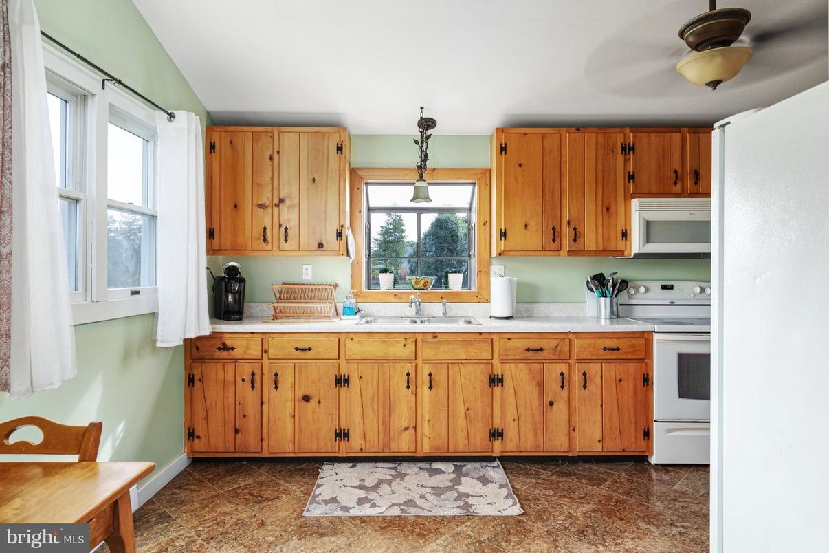 Interior, Kitchen, Pendant Lights