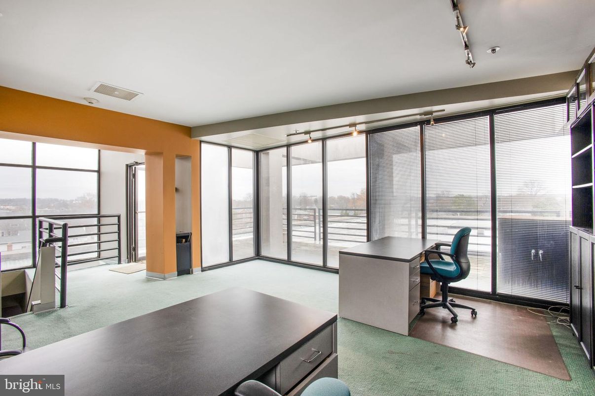 Home Office, Interior, Water