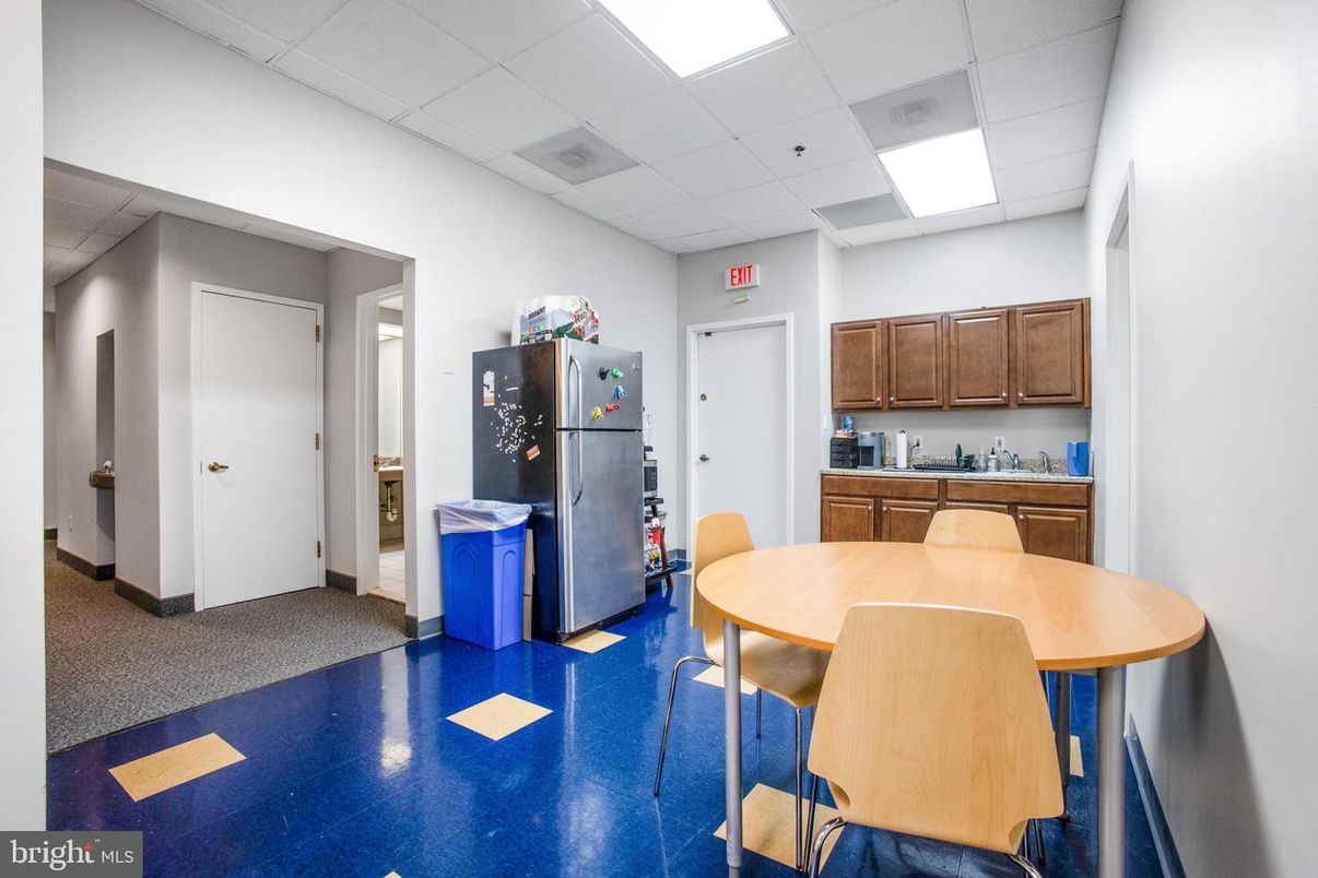 Dining room, Interior, Kitchen, Recessed Lighting