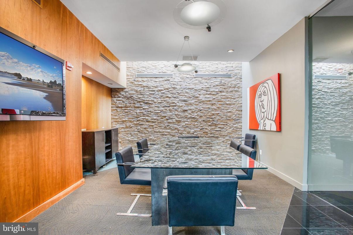 Dining room, Interior, Pendant Lights, Recessed Lighting, Stone Walls, Wooden Walls