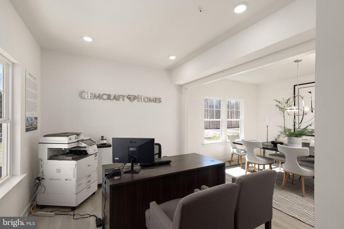 Home Office, Interior, Recessed Lighting, Wood Texture Flooring