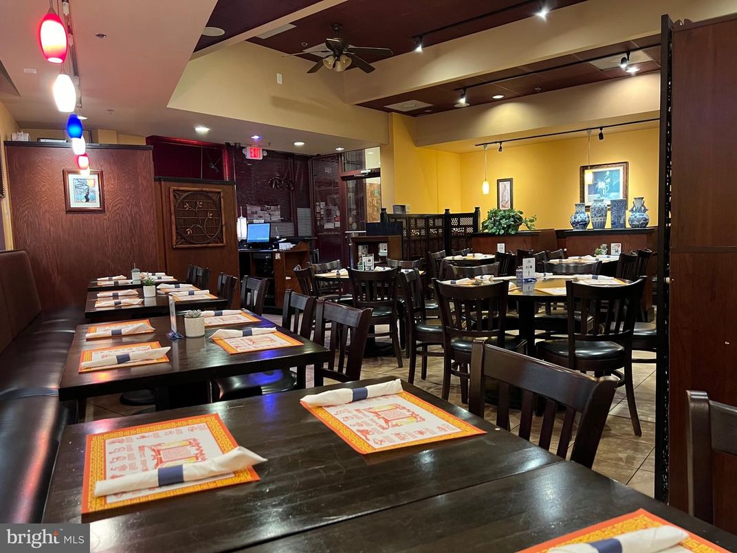 Dining room, Interior, Pendant Lights, Recessed Lighting
