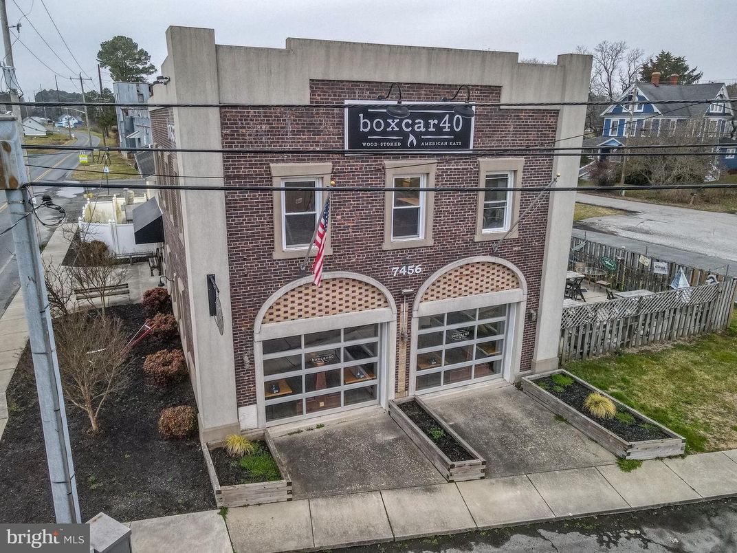 Attached, Exterior, Facade, Brick Facade, None