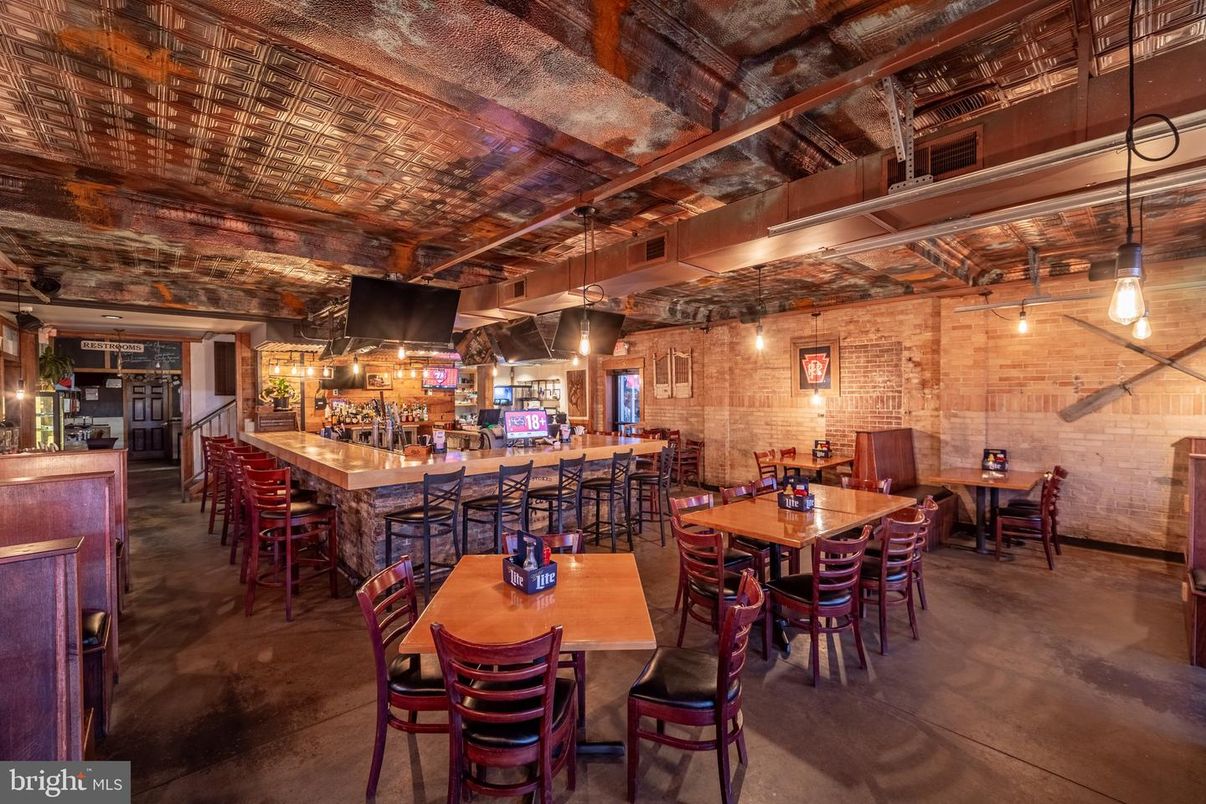 Dining room, Interior, Pendant Lights, Stone Walls