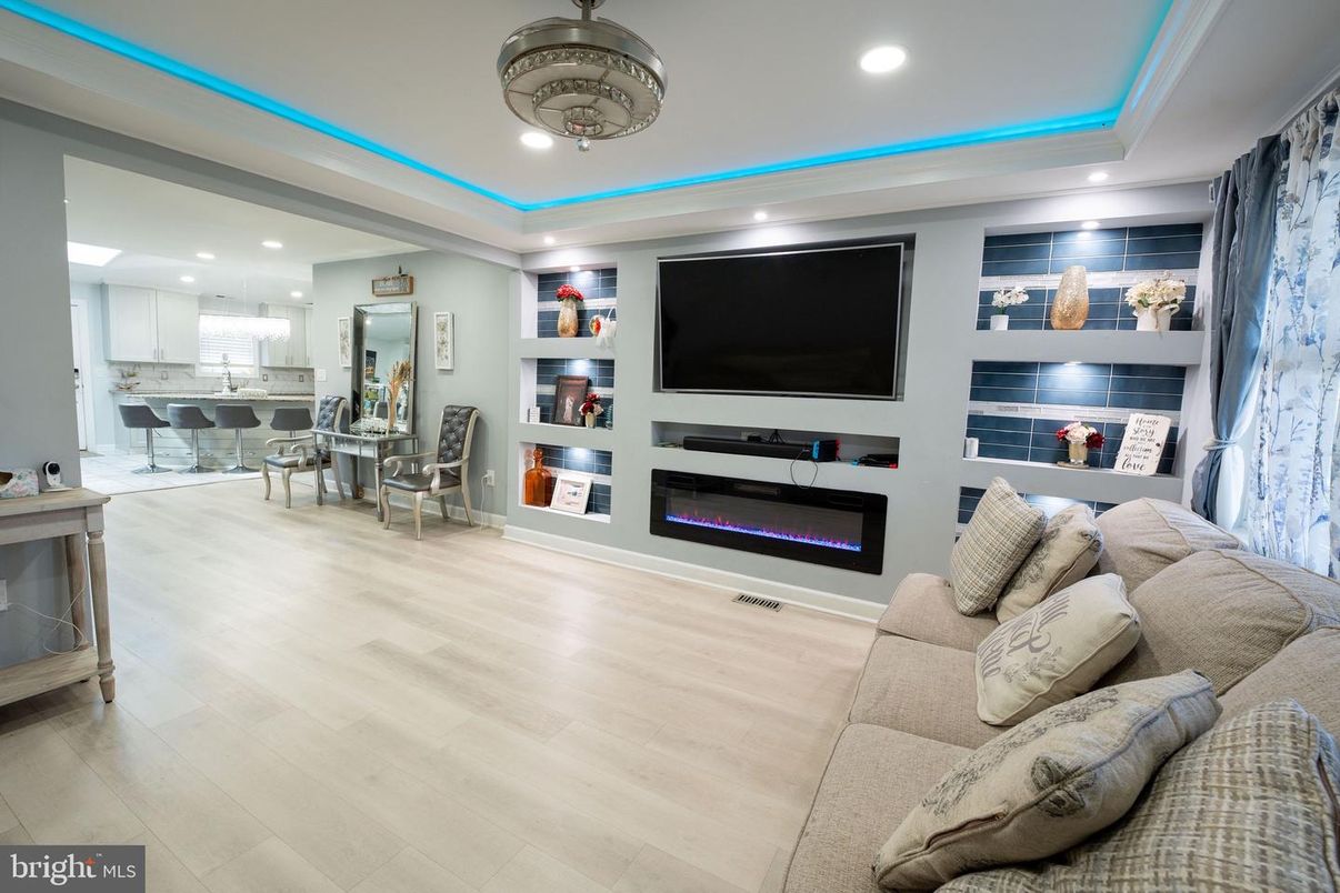 Fireplace, Interior, Kitchen, Living room, Recessed Lighting, Wood Texture Flooring