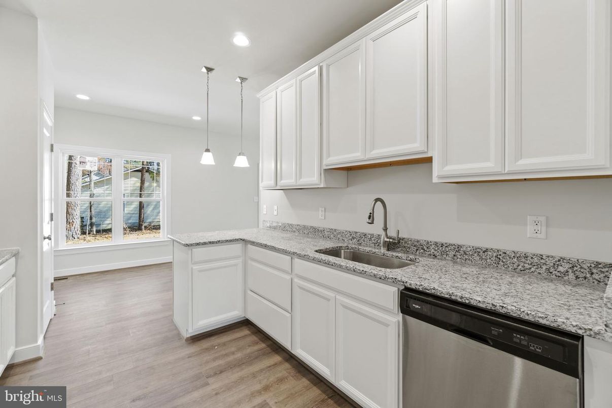 Interior, Kitchen, Pendant Lights, Recessed Lighting, Wood Texture Flooring