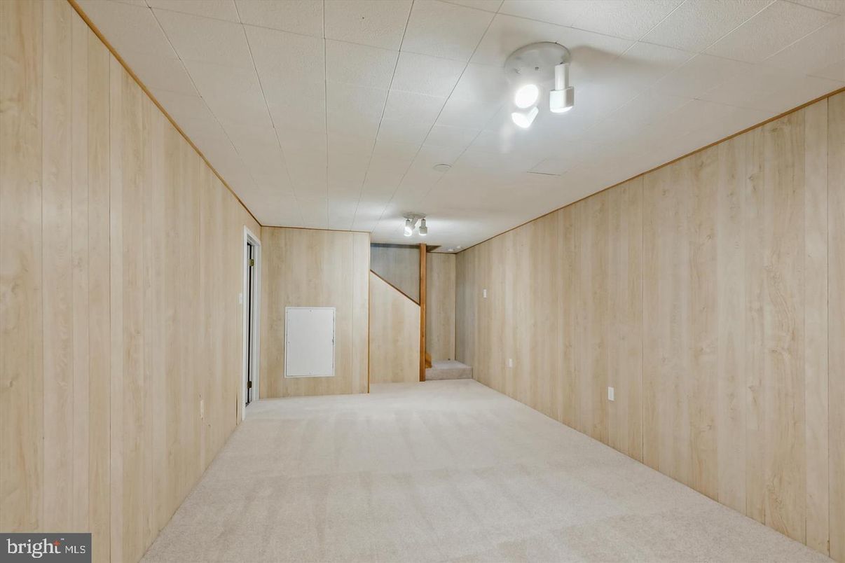 Empty room, Interior, Wooden Walls