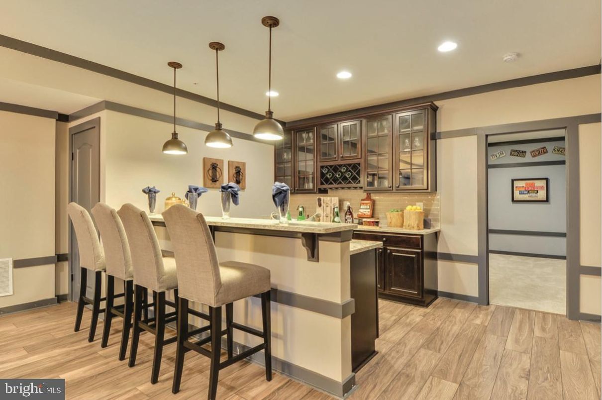 Interior, Pendant Lights, Recessed Lighting, Wood Texture Flooring