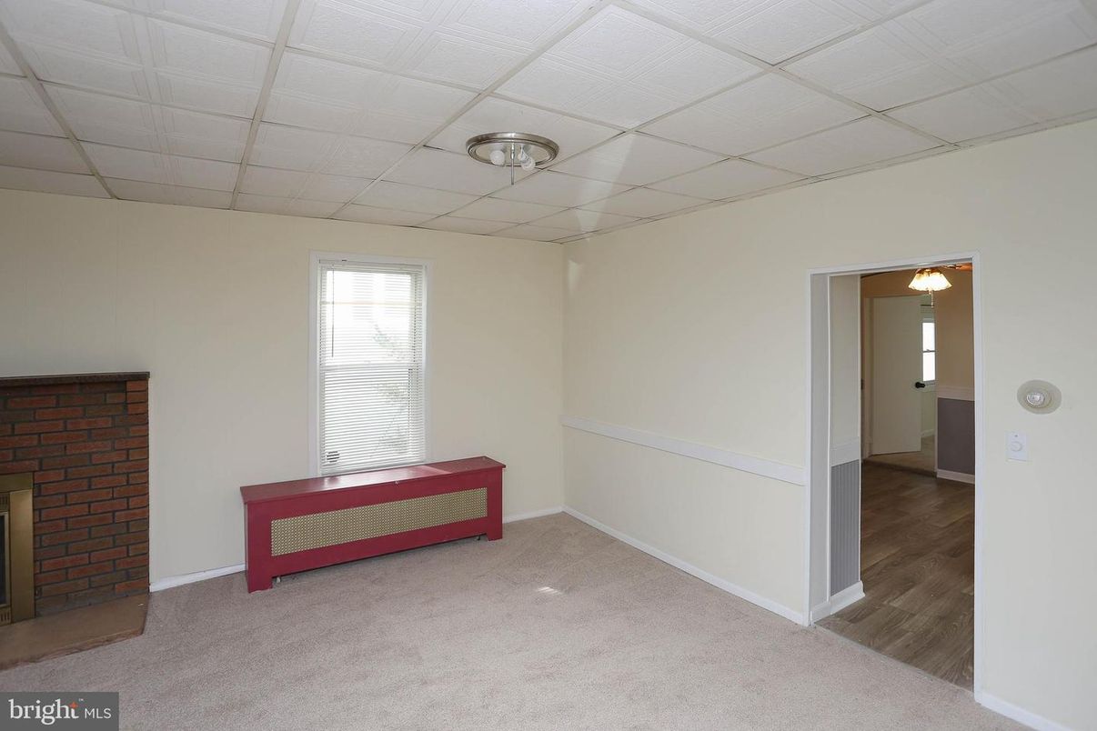 Empty room, Fireplace, Interior