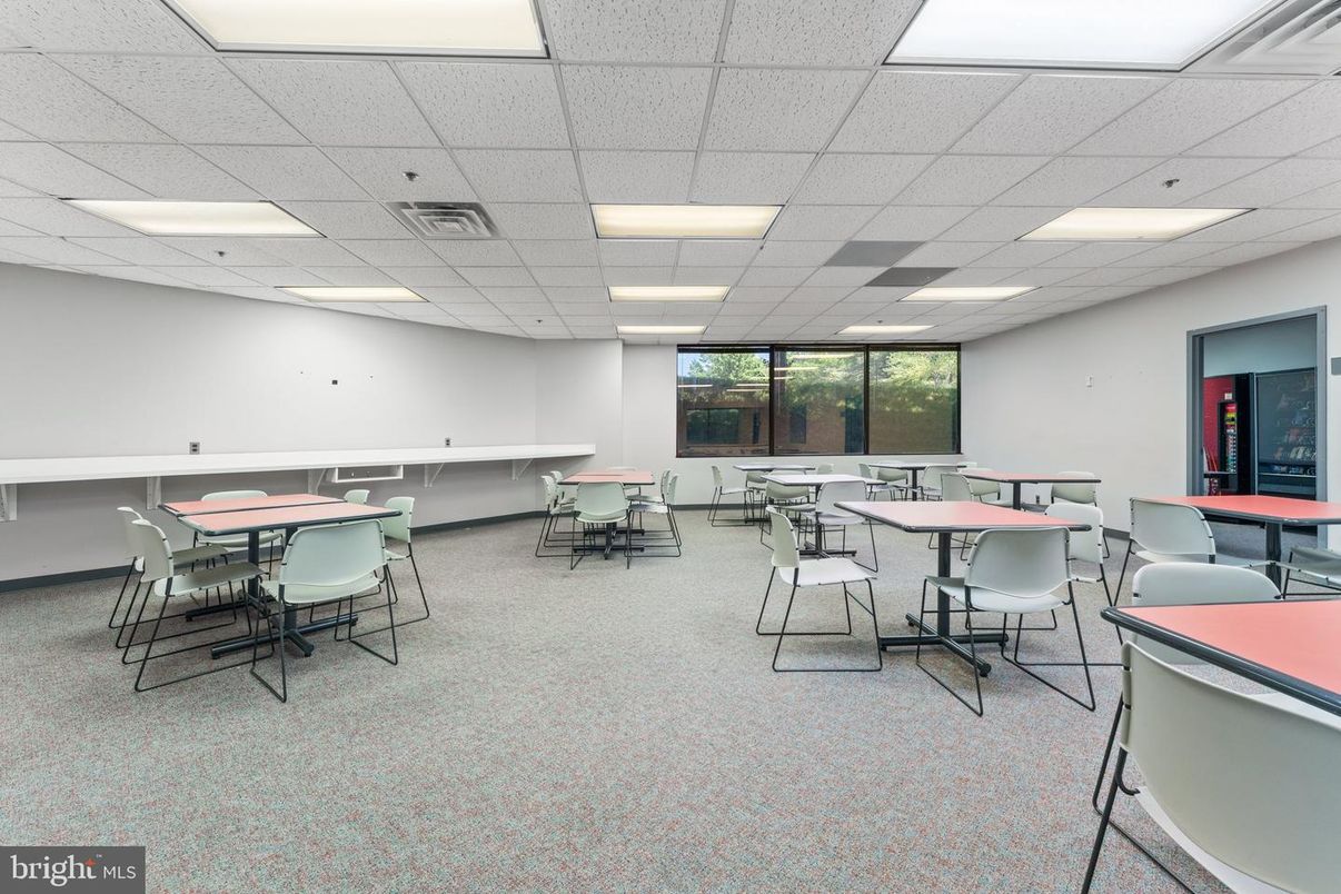 Dining room, Interior, Recessed Lighting