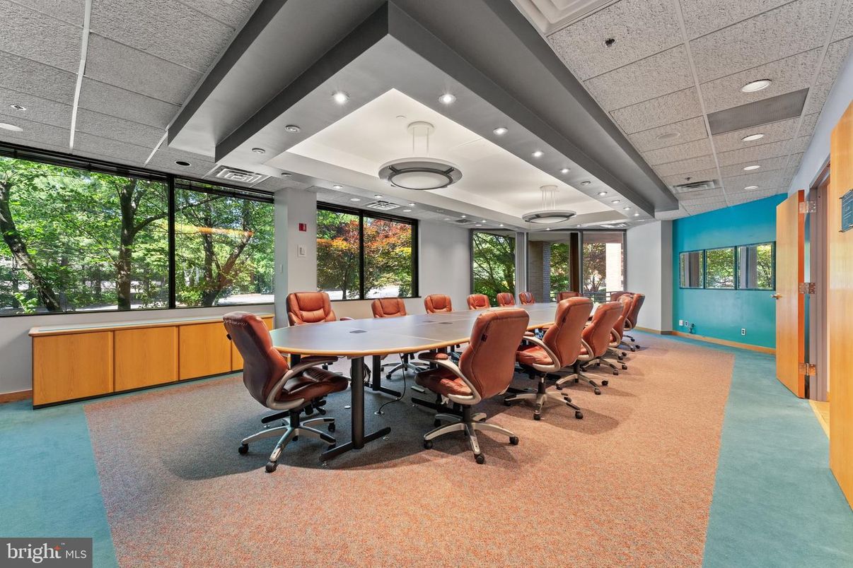 Dining room, Interior, Recessed Lighting