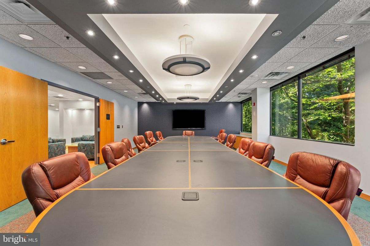 Dining room, Interior, Recessed Lighting