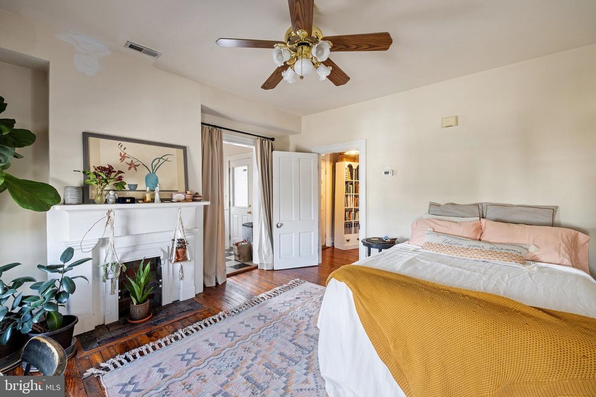 Bedroom, Fireplace, Interior, Wood Texture Flooring