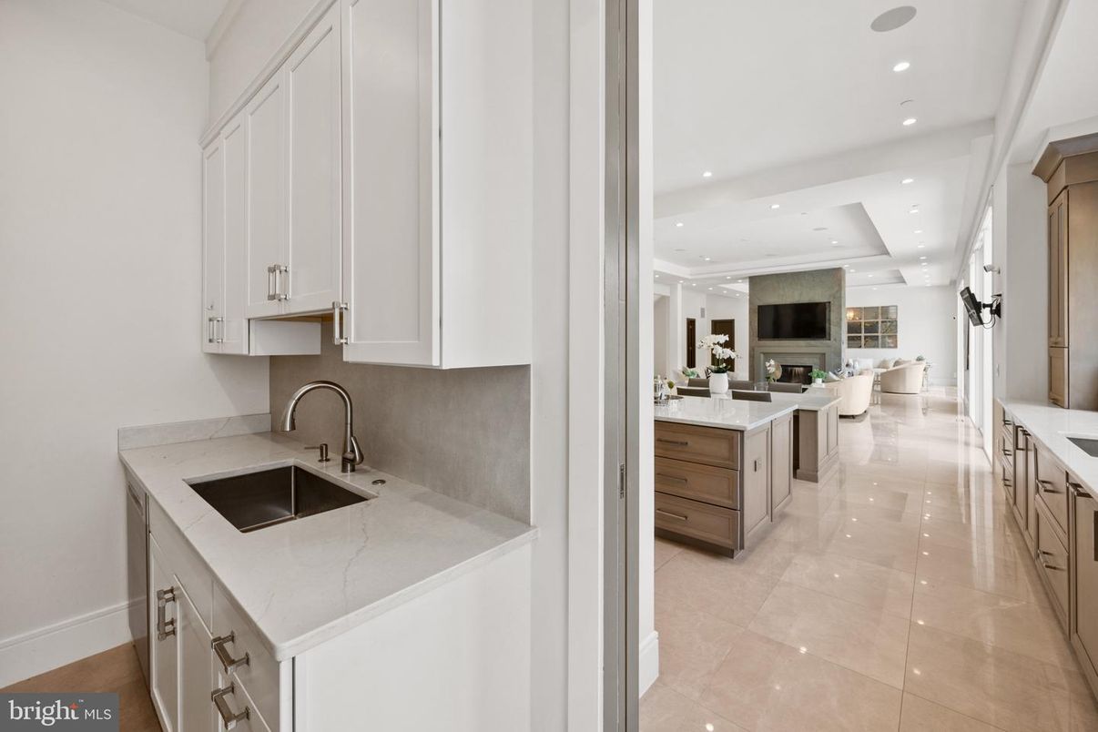 Fireplace, Interior, Kitchen, Living room, Recessed Lighting