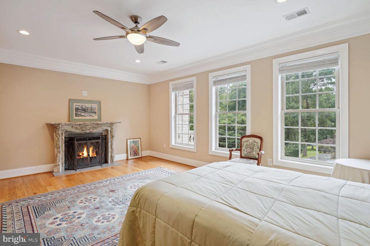 Bedroom, Fireplace, Interior, Recessed Lighting, Wood Texture Flooring