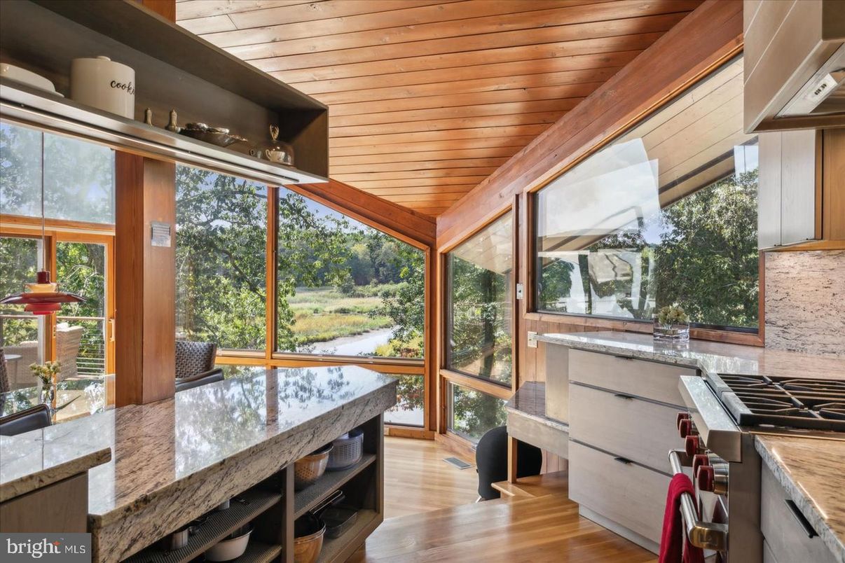 Interior, Kitchen, Sun Room, Wooden Ceilings, Wood Texture Flooring