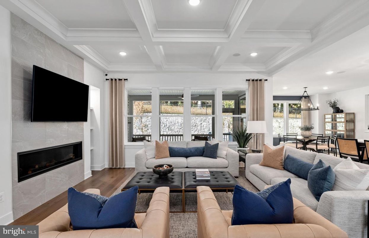 Dining room, Fireplace, Interior, Living room, Pendant Lights, Recessed Lighting, Wood Texture Flooring