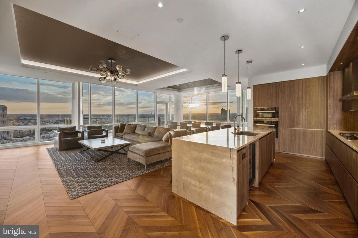 Interior, Kitchen, Living room, Pendant Lights, Recessed Lighting, Wood Texture Flooring