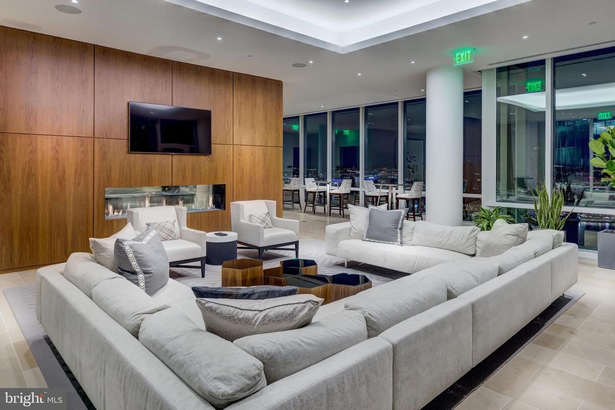 Dining room, Interior, Living room, Recessed Lighting, Wooden Walls