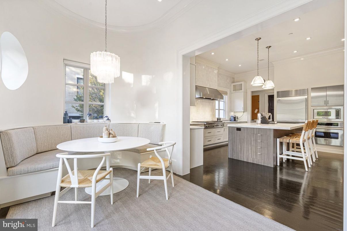 Chandelier, Dining room, Interior, Kitchen, Pendant Lights, Recessed Lighting, Stainless Steel Appliances, Wood Texture Flooring