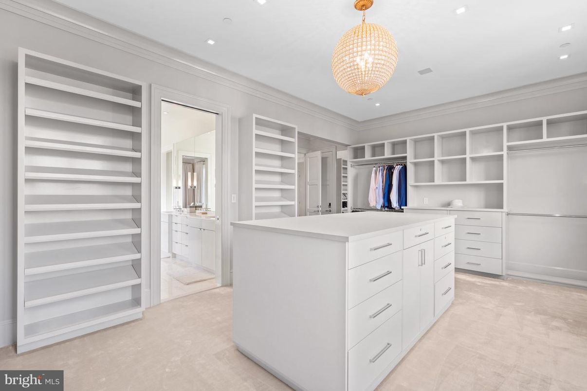 Chandelier, Interior, Recessed Lighting, Walk-in Closets