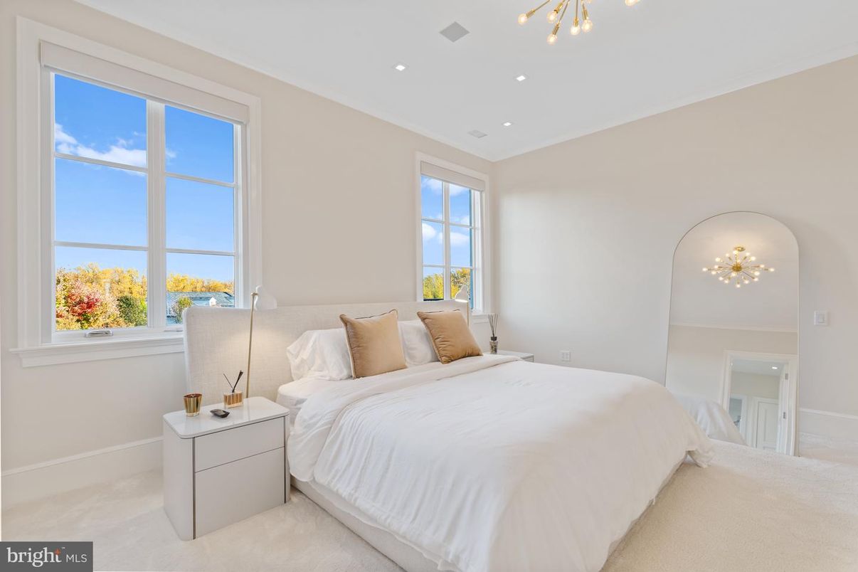 Bedroom, Interior, Recessed Lighting