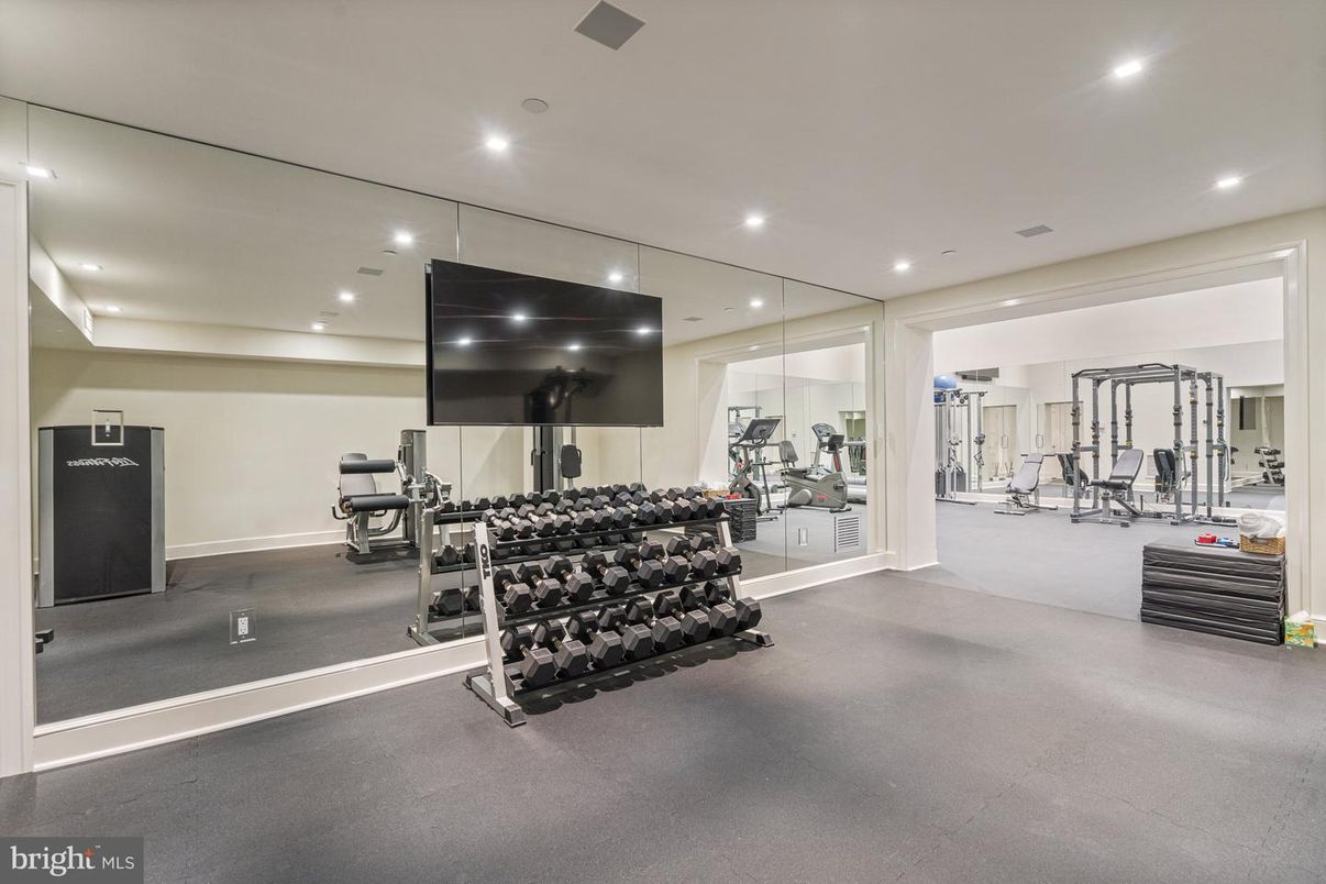 Fitness Equipment, Interior, Recessed Lighting