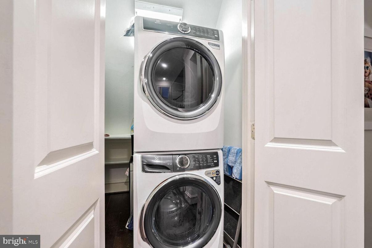 Interior, Utility Closets, Washer