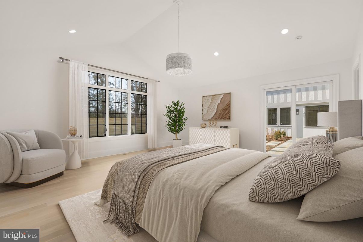 Bedroom, Interior, Pendant Lights, Recessed Lighting, Wood Texture Flooring