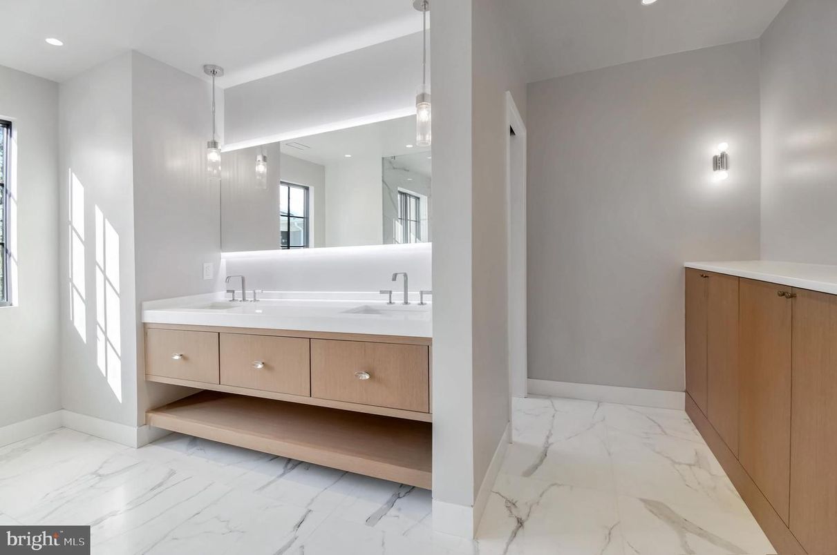 Bathroom, Dual Sink Vanities, Interior, Marble, Pendant Lights, Recessed Lighting
