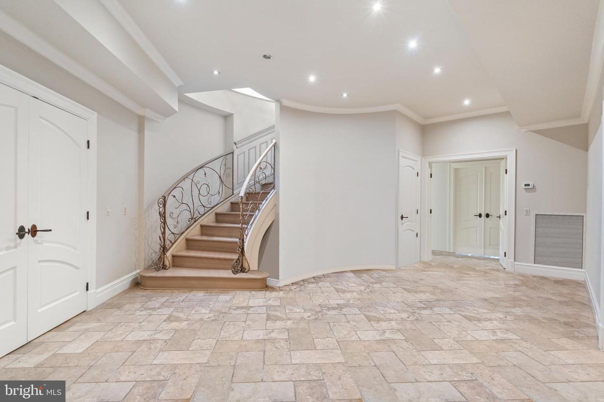 Interior, Recessed Lighting