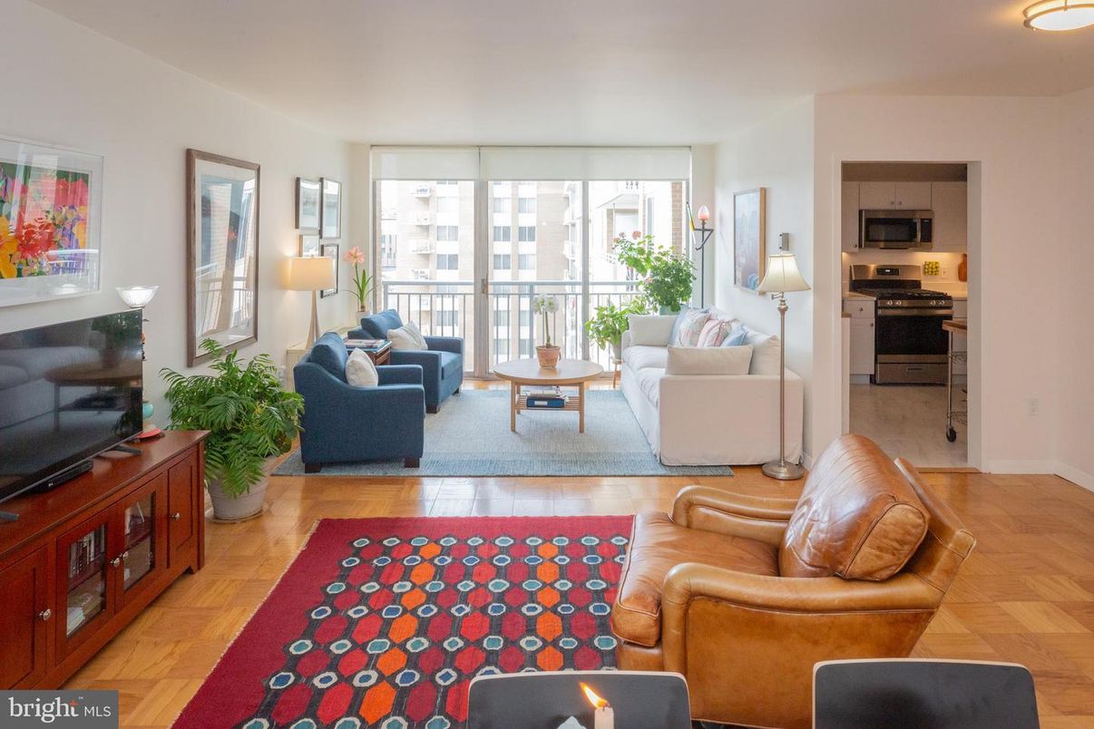 Interior, Living room, Stainless Steel Appliances, Wood Texture Flooring