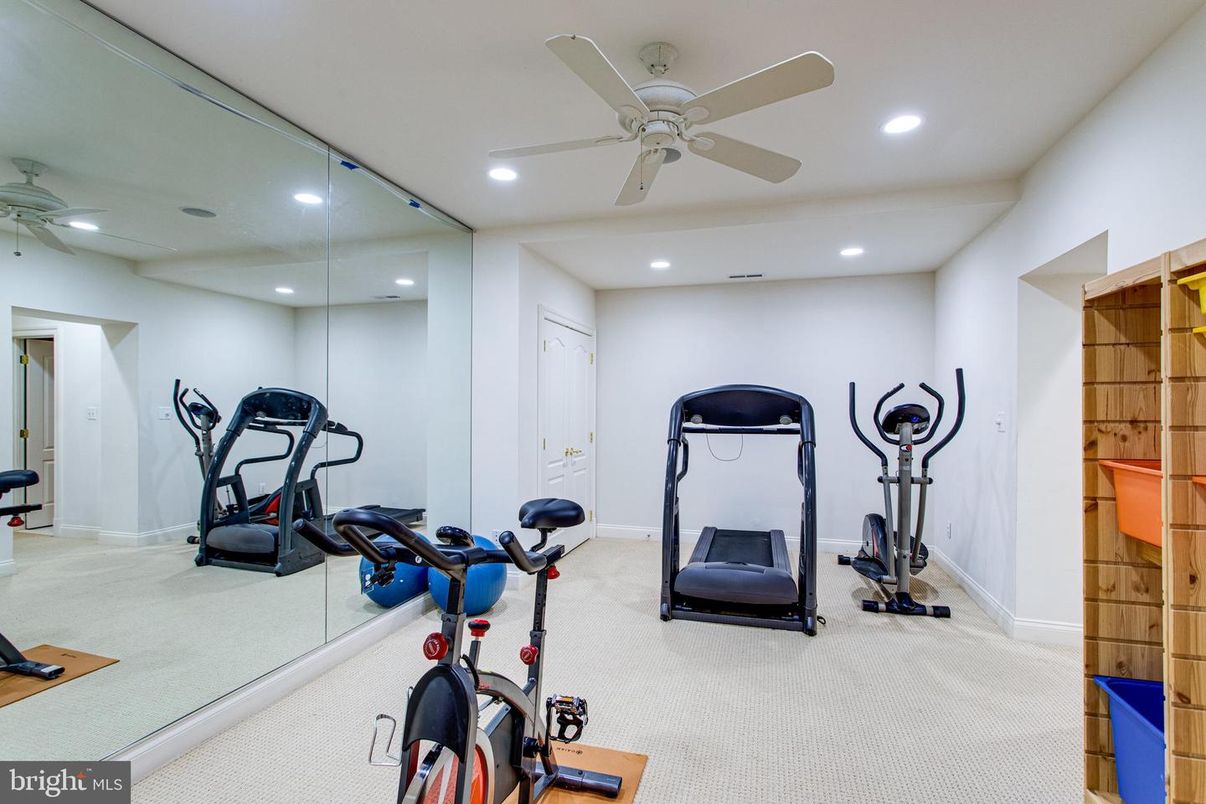 Fitness Equipment, Interior, Recessed Lighting