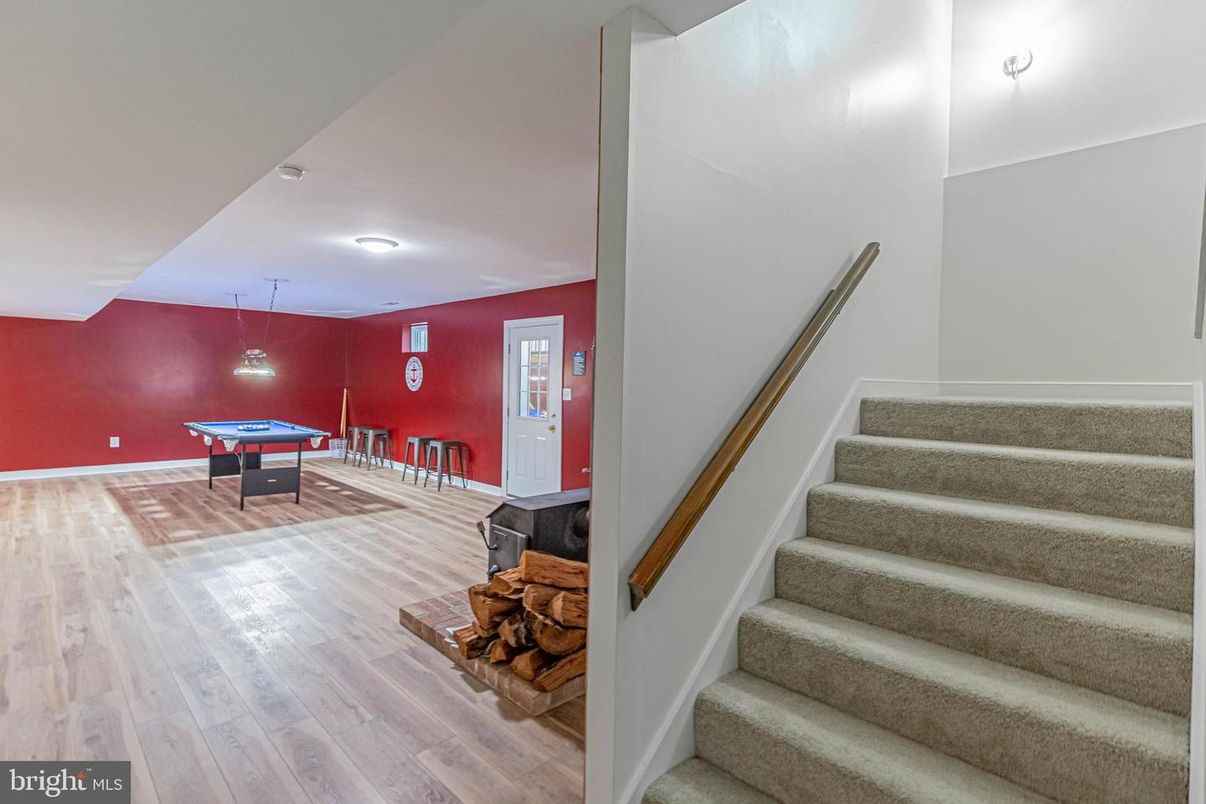 Billiard Table, Game Room, Interior, Pendant Lights, Wood Texture Flooring