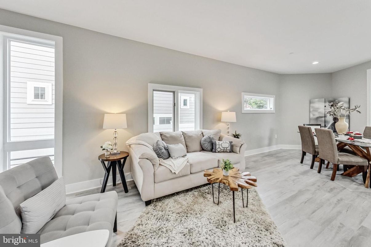 Dining room, Interior, Living room, Recessed Lighting, Wood Texture Flooring