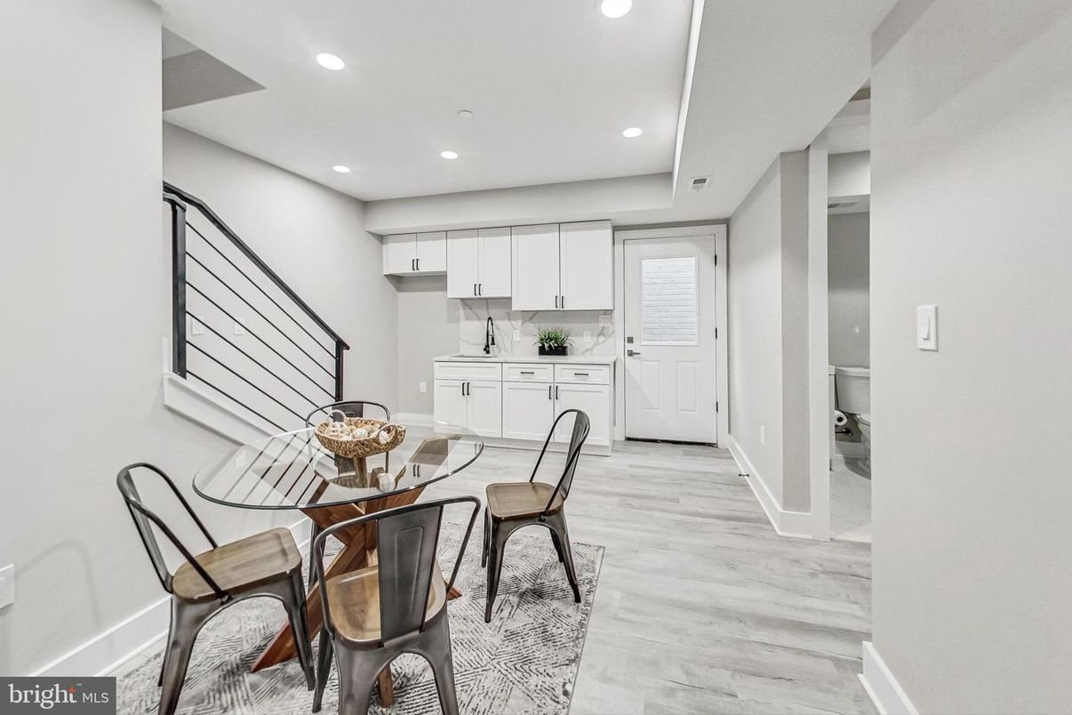 Dining room, Interior, Kitchen, Recessed Lighting, Wood Texture Flooring