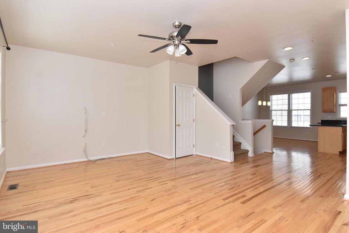 Empty room, Interior, Kitchen, Recessed Lighting, Wood Texture Flooring