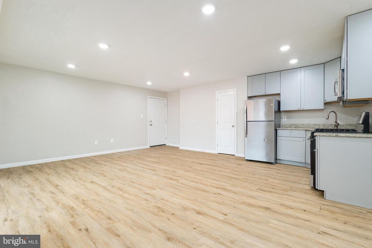 Empty room, Interior, Kitchen, Recessed Lighting, Wood Texture Flooring