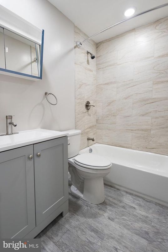 Bathroom, Interior, Marble Walls, Recessed Lighting