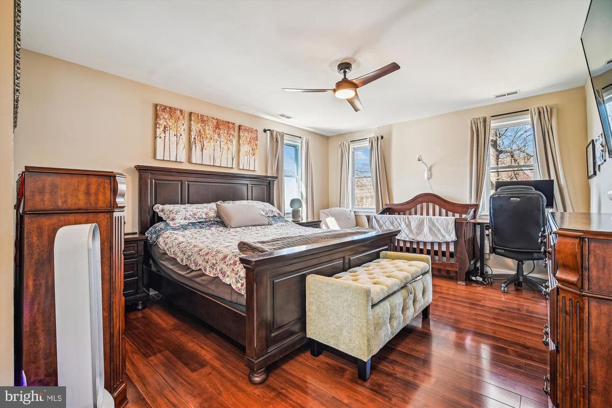 Bedroom, Home Office, Interior, Wood Texture Flooring