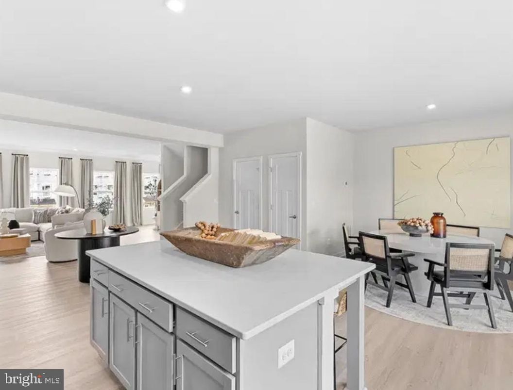 Dining room, Interior, Living room, Recessed Lighting, Wood Texture Flooring