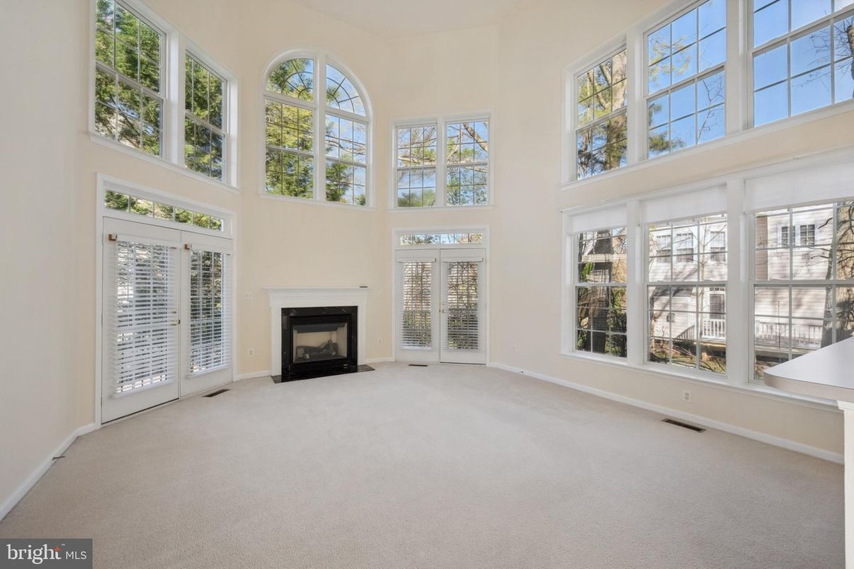Empty room, Fireplace, Interior, Sun Room