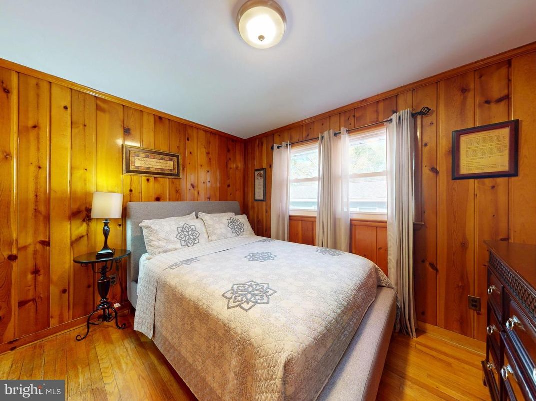 Bedroom, Interior, Wood Texture Flooring, Wooden Walls