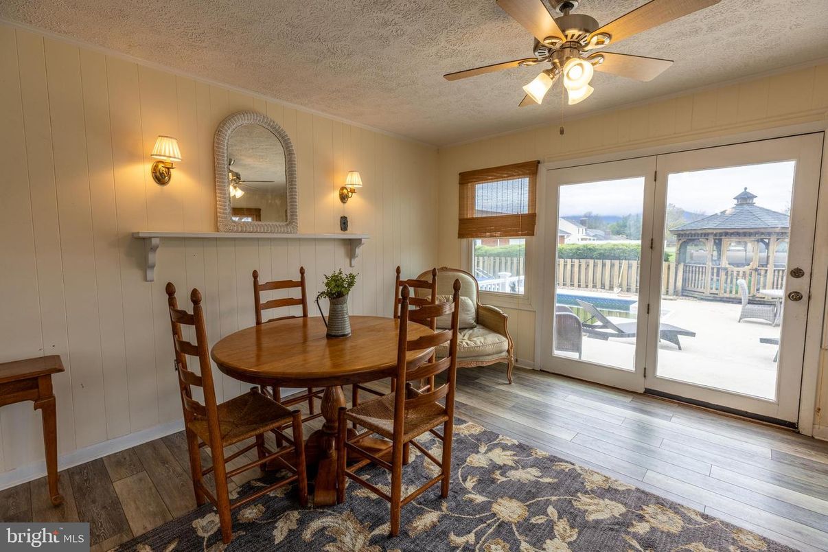 Dining room, Interior, Wood Texture Flooring