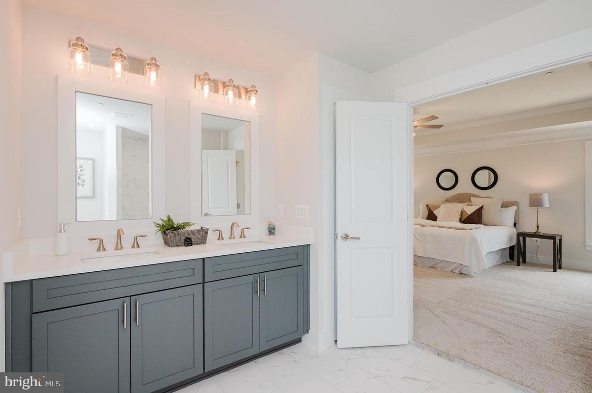 Bathroom, Bedroom, Dual Sink Vanities, Interior, Marble